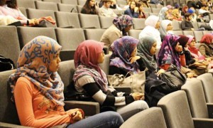В мединституте немало студенток из исламских стран 