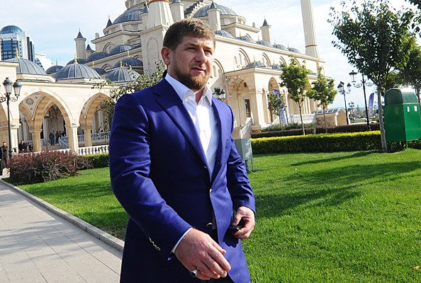 Кадыров выступил за амнистию бывших боевиков Кадыров выступил за амнистию бывших боевиков