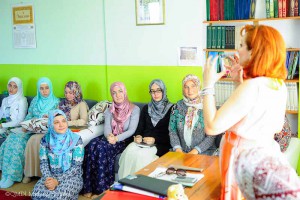Крымские мусульманки на семинаре по повышению квалификации
