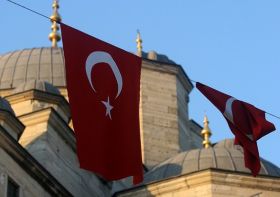 Среди туристов и туроператоров возникла паника из-за Турции
