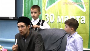 Али Якупов на конкурсе нашидов