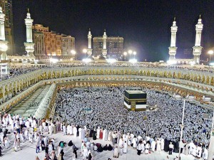 March 26, 2016 –  Mecca, al-Hejaz, Saudi Arabia –  Thousands of Muslim hajj pilgrims circle the Holy Kaaba in the Al-Masjid al Haram in Mecca, al-Hejaz, Saudi Arabia. The kabah is most sacred Muslim site in the world. (Credit Image: © Citizen59/Planet Pix via ZUMA Wire)