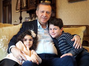 Эрдоган со своими внуками