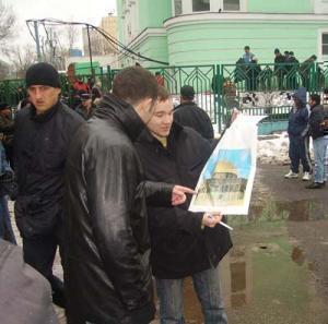 Более 55% прихожан московских мечетей не интересуется содержанием Корана
