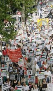 Мусульмане, христиане и евреи вместе протестуют против израильского государства