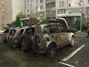 Костры из автомобилей заполыхали по всей России