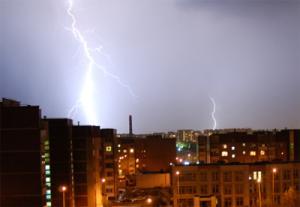 На Москву обрушился тропический ливень