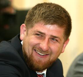 Рамзан Кадыров приготовил олимпийским чемпионам Исламбеку Альбиеву и Бувайсару Сайтиеву ценные подарки