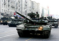 РПЦ призвала российские власти наращивать военную мощь