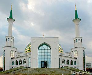 Крупнейшая в Сибири мечеть названа в честь матери губернатора