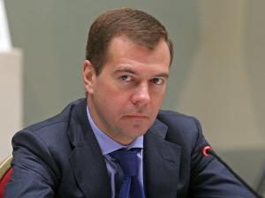 Медведев: возвращение к выборам губернаторов недопустимо