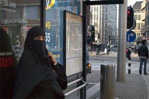 Голландия запретила никаб