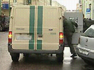20 млн рублей стали добычей угонщика инкассаторского автомобиля в Москве