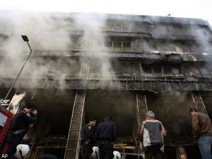 Греческие студенты громят страну