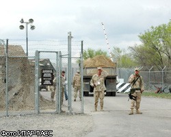 Д.Петреус: Американская военная база в Киргизии закрыта не будет