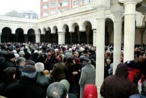 В день Ашуры шииты сдали кровь