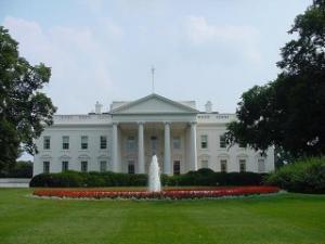 Экс-министр обороны США неоднократно встречался с советником Ахмадинежада