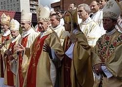 Епископы осудили радикалов за призыв запретить возведение минаретов в Швейцарии