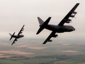 США довольны началом полетов своей военной авиации через воздушное пространство РФ