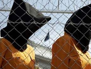 Узников Гуантанамо будут удерживать в тюрьмах США