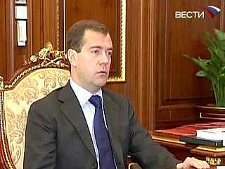 Медведев потребовал "жестко" уничтожать бандитов на Северном Кавказе