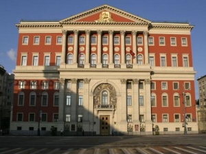 Московские власти взялись за "русификацию" приезжих