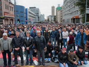 На Курбан-байрам в районе центральной мечети Москвы ограничат движение транспорта