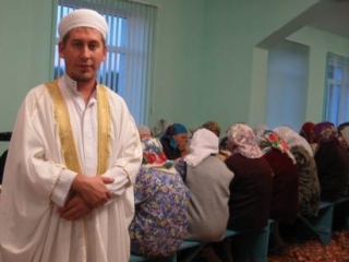 Баранов жертвовать нельзя. А людей можно?