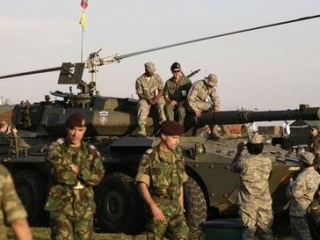 НАТО усиливает военное присутствие в Косово