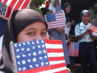 Мусульмане США не доверяют полиции, армии и внешней политике