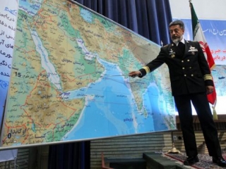 Флот США маневрирует рядом с военно-морскими маневрами Ирана