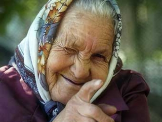 Что подарить бабушке