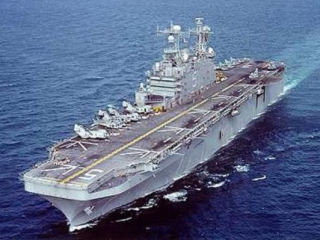 США направили на Ближний Восток боевые корабли и 4 тыс военных