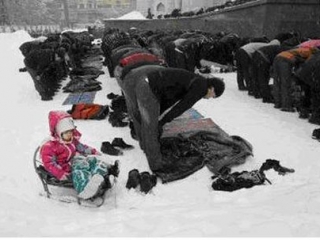 В блогах: Жумга-намаз на Поклонной горе в Москве