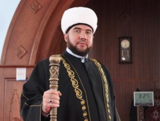 Казанский имам призвал бойкотировать концерт Элтона Джона