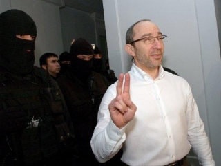 Мэр Харькова, раненный в спину, находится в критическом состоянии