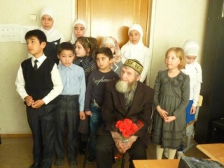 Мусульманские дети почтили память защитников Отечества