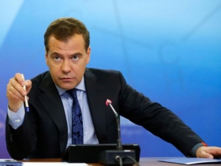 Медведев: Россия Украине не гарант