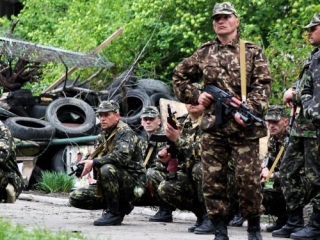 Нацгвардия Украины пытается отрезать ополченцев от России