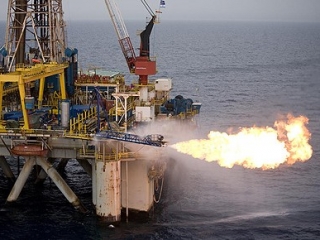 Палестинцы впервые атаковали морскую газовую платформу Израиля