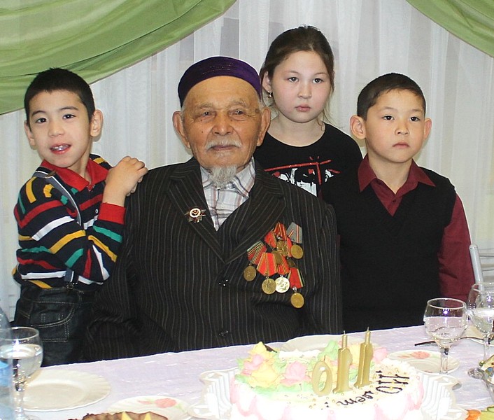 Пулеметчику Сулейманову из Сибири исполнилось 110 лет