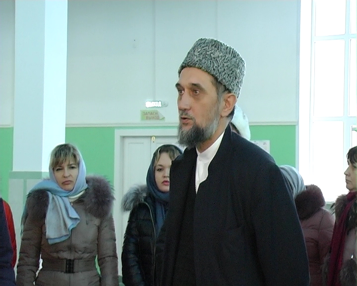 Для силовиков провели экскурсию по соборной мечети Самары
