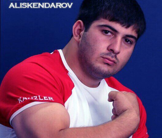 Эльдар Алискендаров защитит честь российской армии