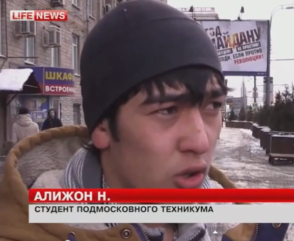 В Москве полицейские избили таджикского студента, приняв за нелегала