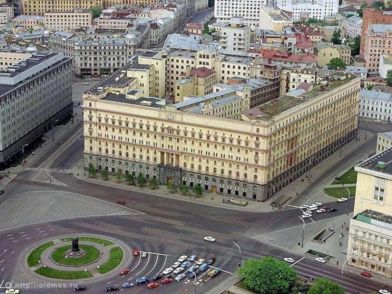 Перед зданием ФСБ на Лубянке появится фонтан Идриса Сулимана