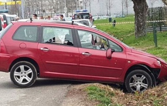 Кто и зачем направил автомобиль в охранников мечети?