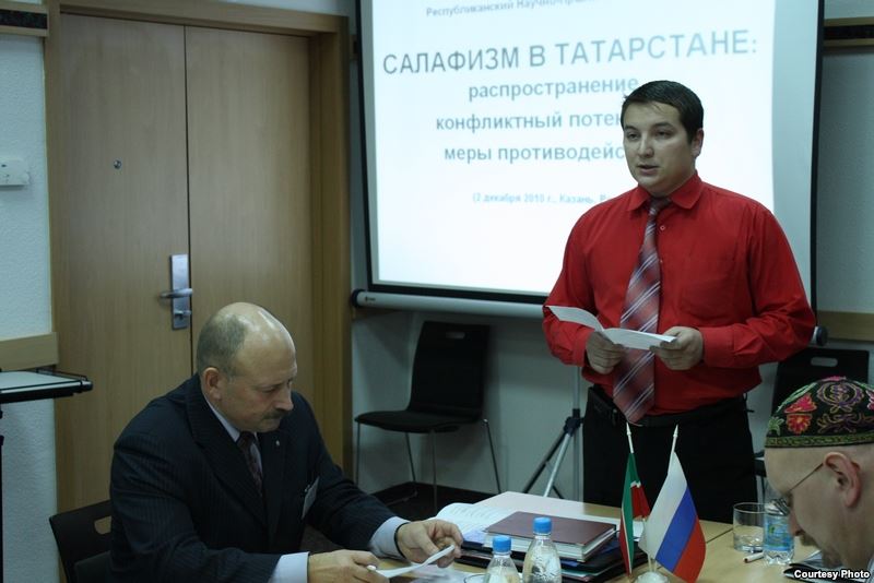 Борца с экстремизмом задержали за экстремизм