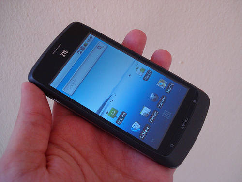 ZTE Blade D2 – новенький бюджетник