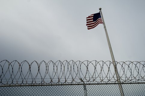 Афганский силовик расстрелял солдат США