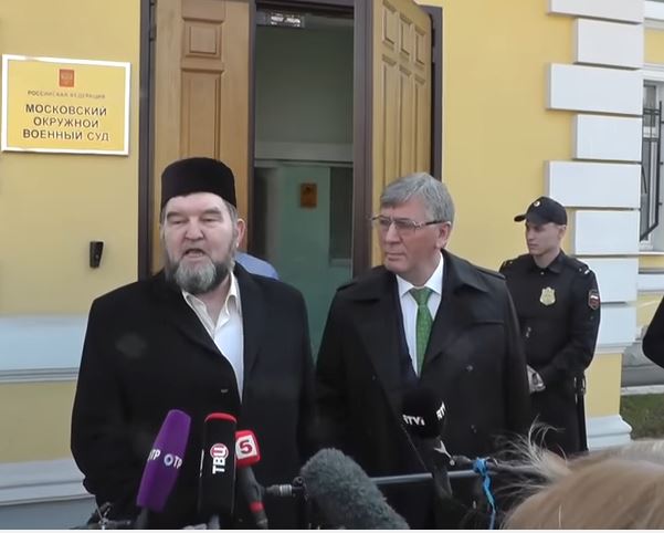Московский имам Махмуд Велитов, обвиняемый в оправдении терроризма, не признал свою вину (ВИДЕО)